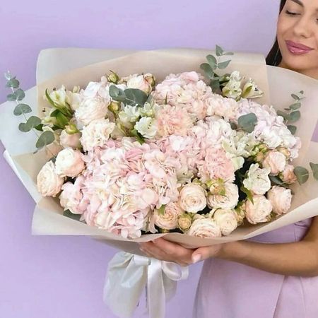 Букет живых цветов САДЫ ЛЮБВИ Премиум Букет Пионовидные Розы в пудре️ из кустовых роз и гортензий