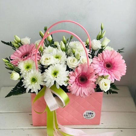 Букет живых цветов ТВОИ ЦВЕТЫ Сумочка «Амазонка»