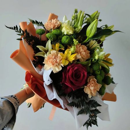 Букет живых цветов ЗОЛОТАЯ АУРА Букет 