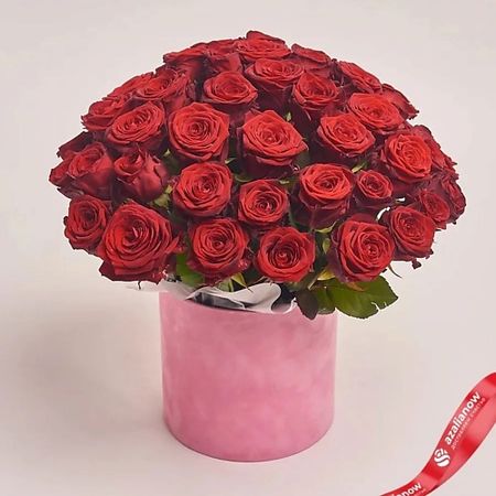 Букет живых цветов AZALIANOW ЦВЕТЫ. ПОДАРКИ. ДЕКОР Букет 51 красная роза в розовой коробке