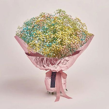 Букет живых цветов AZALIANOW ЦВЕТЫ. ПОДАРКИ. ДЕКОР Букет из 15 радужных гипсофил в розовой упаковке