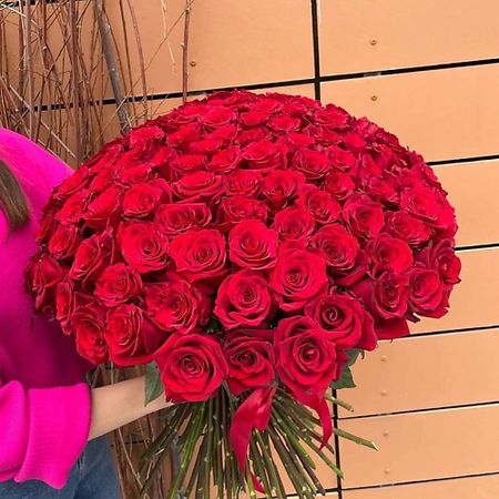 Букет живых цветов CVETOV. RU Букет 101 роза Эквадор