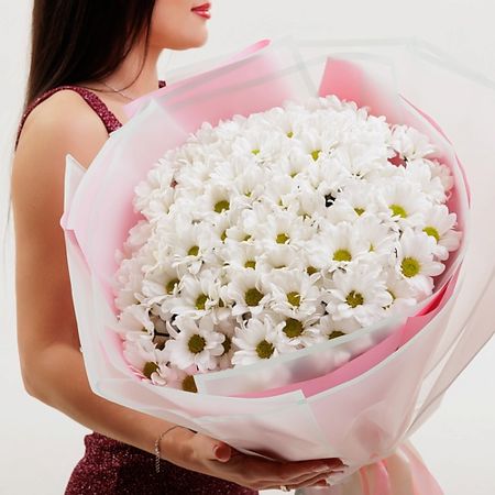 Букет живых цветов БУКЕТНАЯ ЛАВКА 15 кустовых белых хризантем