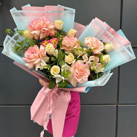 Букет живых цветов ДАРИ ЦВЕТЫ Букет-гигант