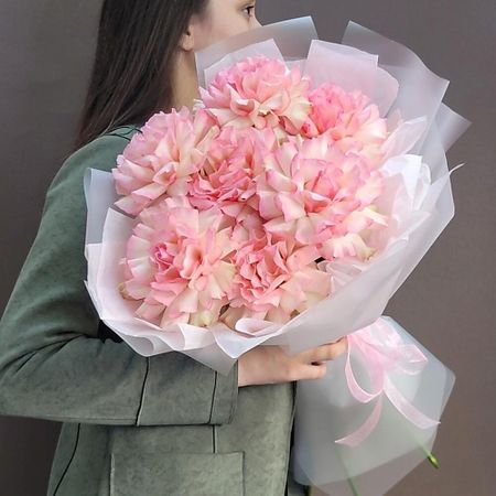 Букет живых цветов ДАРИ ЦВЕТЫ Розы розовые ажурные 7 шт