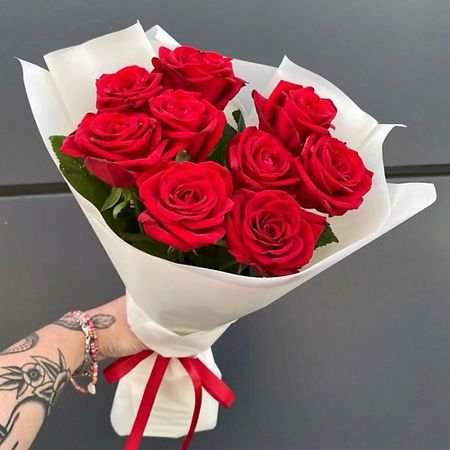 Букет живых цветов ДАРИ ЦВЕТЫ Букет из 9 красных роз