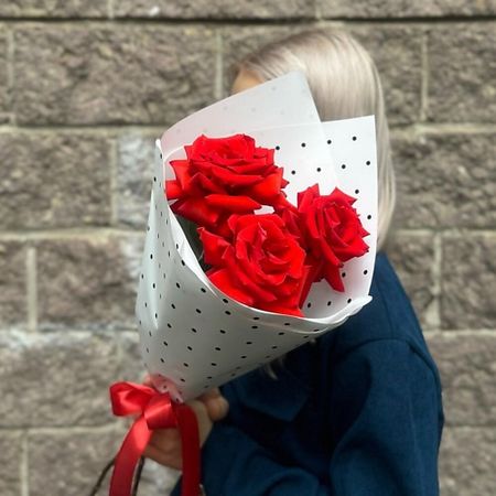 Букет живых цветов ДАРИ ЦВЕТЫ Монобукет с розами