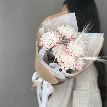 Букет живых цветов ДАРИ ЦВЕТЫ Букет из 1 хризантемы к 1 сентября