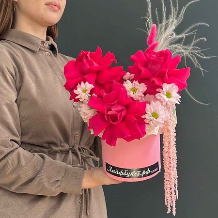 Букет живых цветов ЛАЙФБУКЕТ Композиция в коробке 