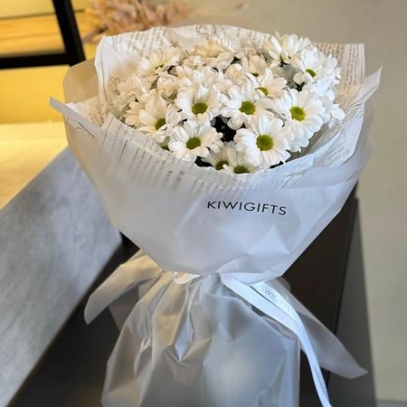 Букет живых цветов KIWIGIFTS Букет цветов живые Хризантемы