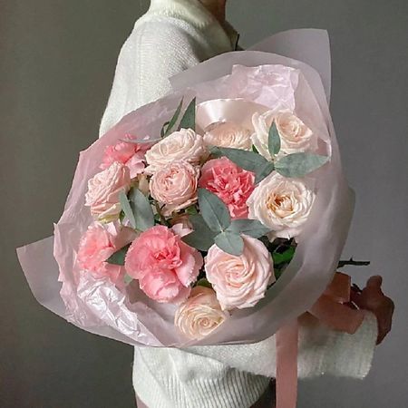 Букет живых цветов VERESK Нежный букет с пионовидными розами