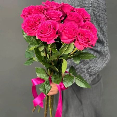 Букет живых цветов 4 СЕЗОНА Монобукет из 11 роз в ярко-розовой гамме