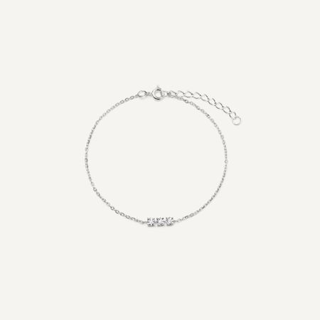 BY DEBORAH GARDNER Браслет Three Stones Bracelet Silver антон павлович чехов three years