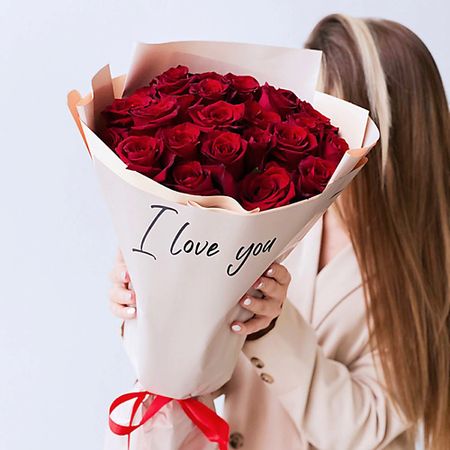 Букет живых цветов KLUMBATOMSKRU Букет из 21 розы