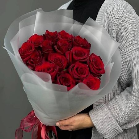 Букет живых цветов 4 СЕЗОНА Монобукет из 15 красных роз