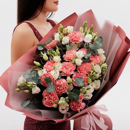 Букет живых цветов БУКЕТНАЯ ЛАВКА Диантусы и эустома