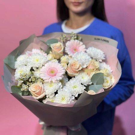 Букет живых цветов GLOW FLOWERS Шикарный букет из роз и гербера, букет свежих цветов