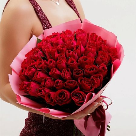 Букет живых цветов БУКЕТНАЯ ЛАВКА 51 роза фуксия