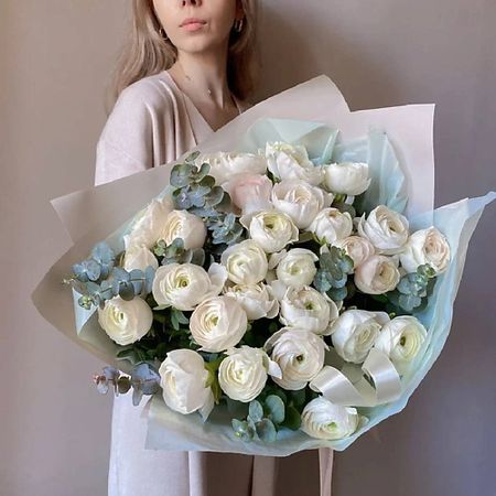 Букет живых цветов VERESK Изысканный букет кремовых ранункулюсов