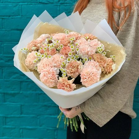 Букет живых цветов ЦВЕТЫ МИШКИ Букет из гвоздики и танацетума