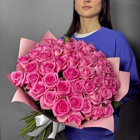 Букет живых цветов GLOW FLOWERS Моно-букет из 55 прекрасных роз