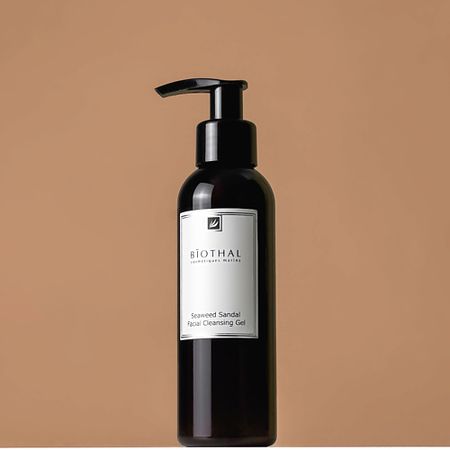 Гель для умывания BIOTHAL Очищающий Гель для умывания Сандал Sandalwood Facial Cleansing Gel