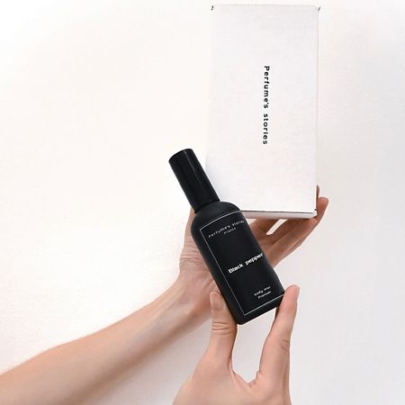 Спрей для тела PERFUMES STORIES Премиальный парфюмированный мист-флюид для тела Black pepper