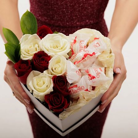 Букет живых цветов БУКЕТНАЯ ЛАВКА Сладкая нежность