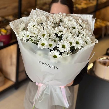 Букет живых цветов KIWIGIFTS Букет цветов живые из хризантем