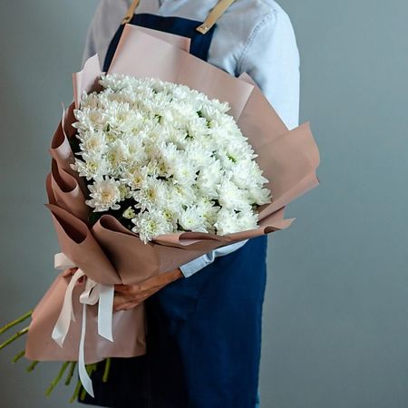 Букет живых цветов ЦВЕТНИК ЦВЕТЫ И ПОДАРКИ Букет белой хризантемы Балтика размер XL
