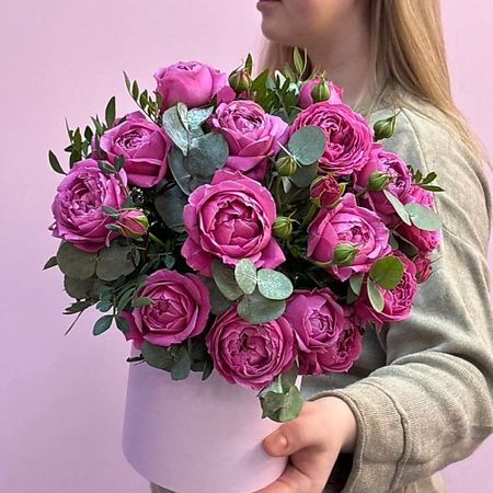 Букет живых цветов ЗАЦВЕТАЙ. ЦВЕТОЧНЫЙ БУТИК Цветы в коробке Мисти