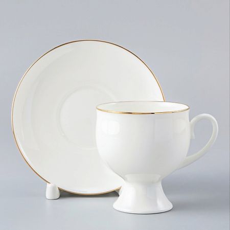 Набор посуды ИМПЕРАТОРСКИЙ ФАРФОРОВЫЙ ЗАВОД Чашка с блюдцем кофейная 