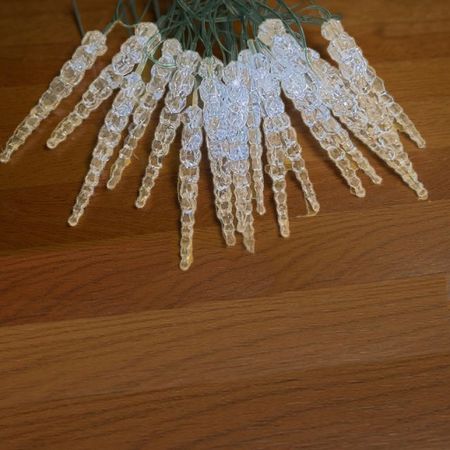 гирлянда MAXIJOY Сосульки 3м 20LED теплый белый свет