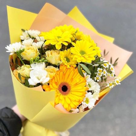 Букет живых цветов FLOWERTVER Букет Солнечный вера александровна михайлова солнечный луч