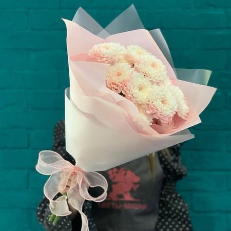 Букет живых цветов ЦВЕТЫ МИШКИ Букет из 3 розовых хризантем