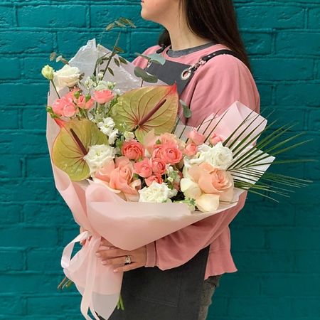 Букет живых цветов ЦВЕТЫ МИШКИ Букет из французской розы и маттиолы