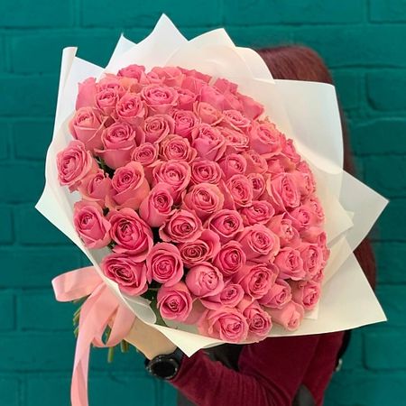 Букет живых цветов ЦВЕТЫ МИШКИ Букет из 71 розовой розы