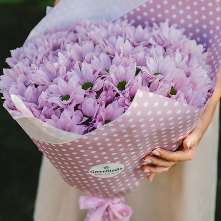 Букет живых цветов GREEN STUDIO Букет из 9 веток кустовой хризантемы