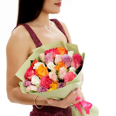 Букет живых цветов БУКЕТНАЯ ЛАВКА 25 роз 35см