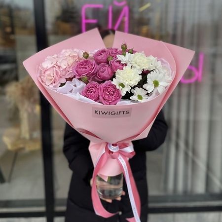 Букет живых цветов KIWIGIFTS Букет цветов живые Розы, Гортензия, Диантус, Хризантема