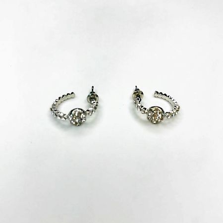 Серьги GILMEEVA Серьги пусеты с камнем