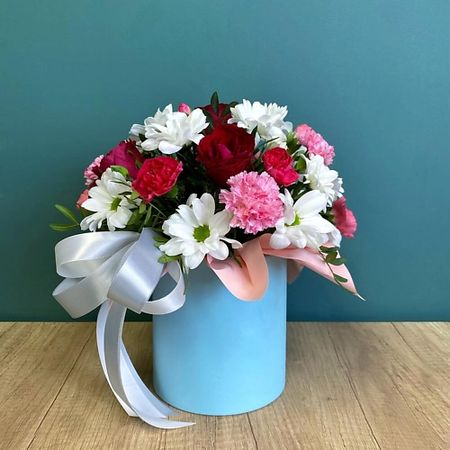 Букет живых цветов АРХБУКЕТ Композиция сборная в коробке сборная скульптура 3d пазл грифон микро