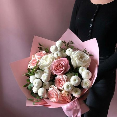 Букет живых цветов ЦВЕТЫ И ШТУЧКИ Букет Афродита пьер луис афродита