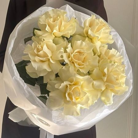 Букет живых цветов ASTRA FLOWER BOUTIQUE Моно букет из роз