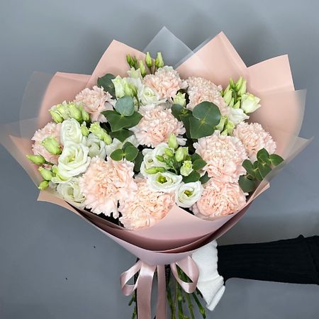 Букет живых цветов ELEVEN FLOWERS Нежный букет из эустомы и диантусов