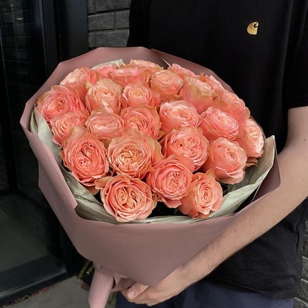 Букет живых цветов СТУДИЯ ЦВЕТОВ ЛАРИСЫ БАЛАШОВОЙ Букет из 25 персиковых роз